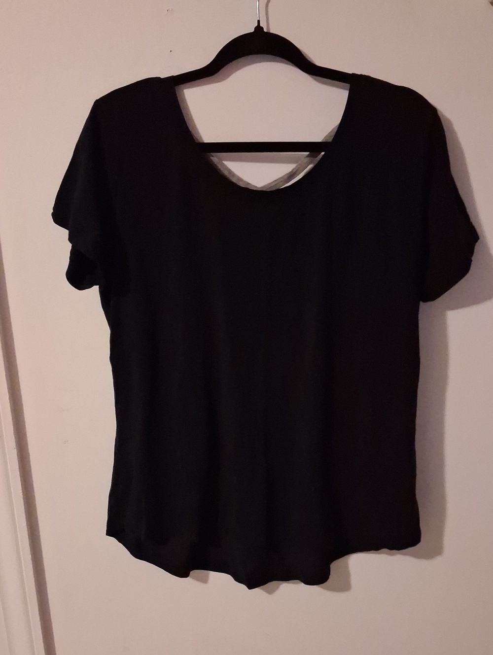Pro Player Black Short Sleeve Scoop Neck Tee
